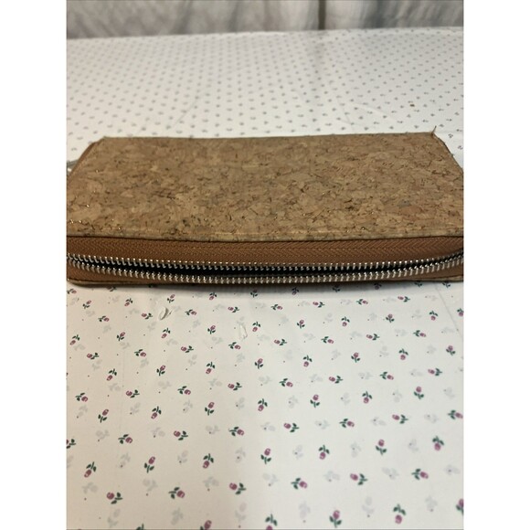 Thirty One Jewel Cork Style Wallet All About The Benjamin’s - Picture 8 of 13